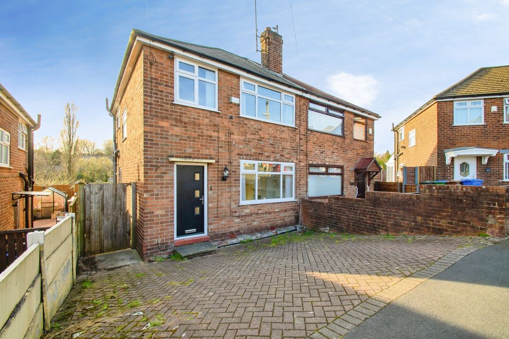 Property photo 1 of 19 Front View