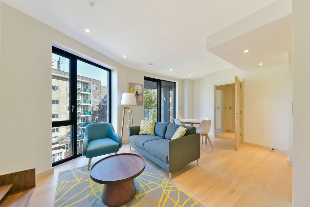 Property photo 1 of 10 Living Area