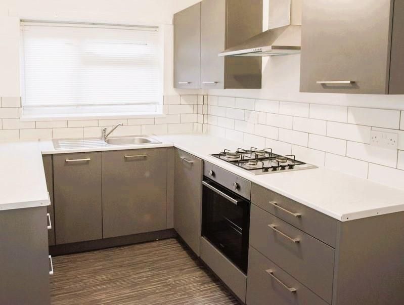 Property photo 1 of 14 Kitchen
