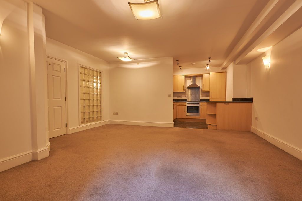 Property photo 2 of 13 Living Space