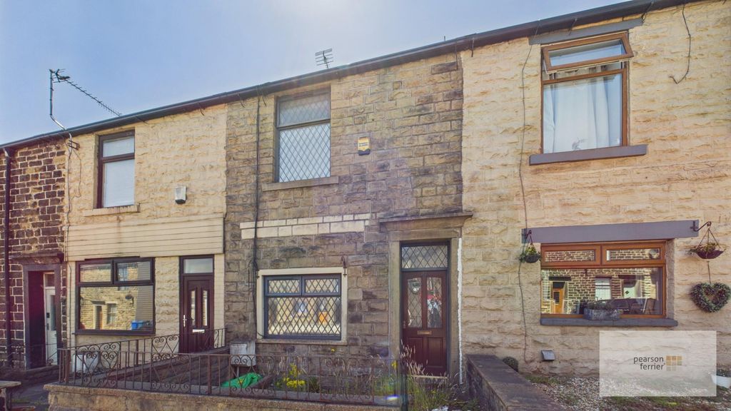 Property photo 1 of 8 Front