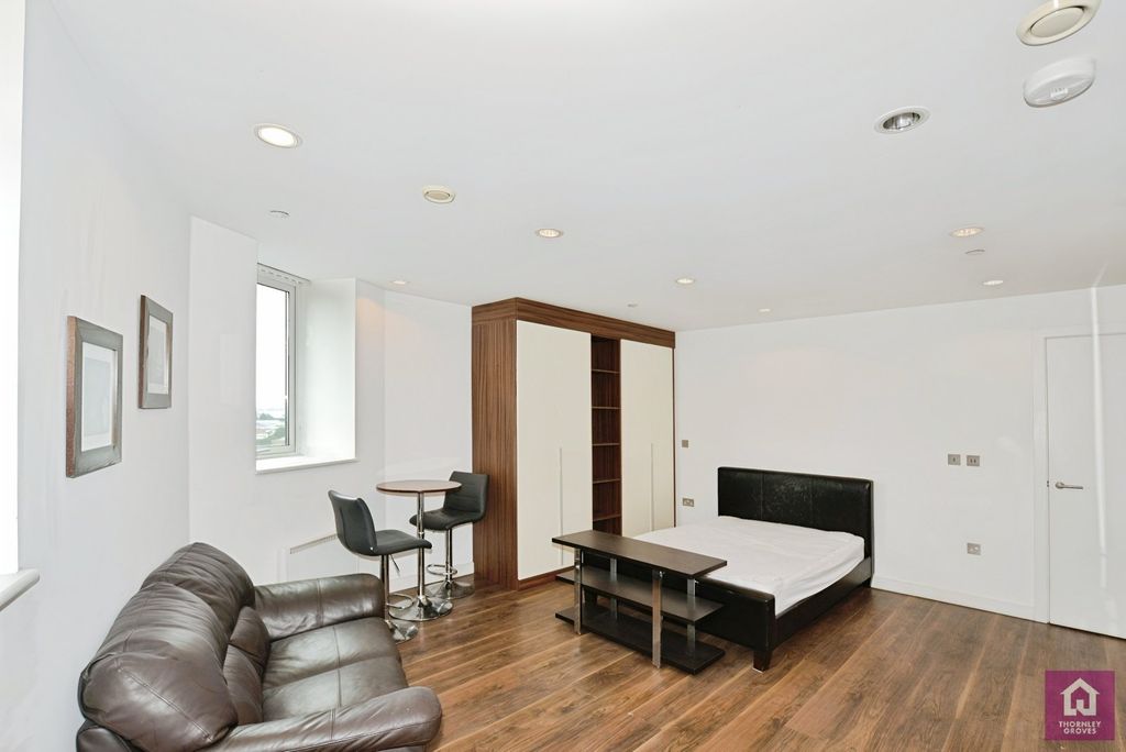 Property photo 1 of 10 Picture No. 06