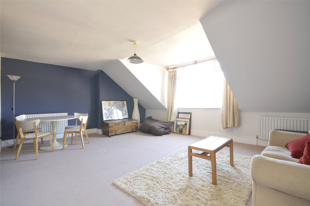 Property photo 1 of 10 Picture No. 14