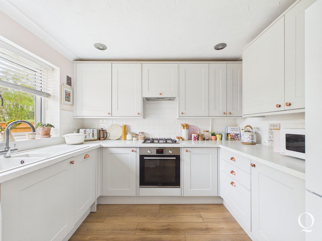 Property photo 3 of 21