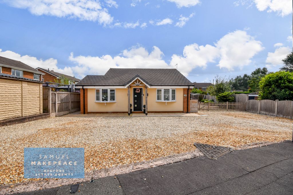Property photo 1 of 36 Spectacular Three Bedroom Detached Bungalow With Open Plan Kitchen/Diner/Family Room