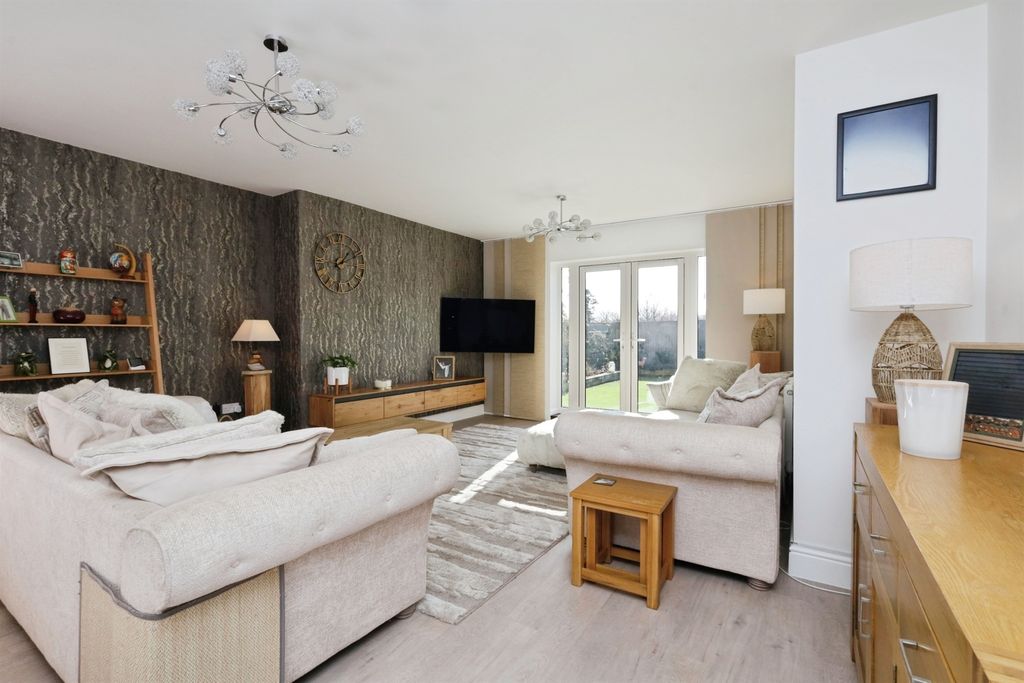 Additional image 13 of 4 bed detached house for saleCoach Barn Lane, Hailsham BN27