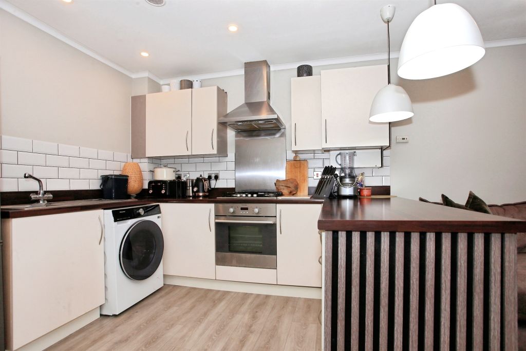 Property photo 3 of 12