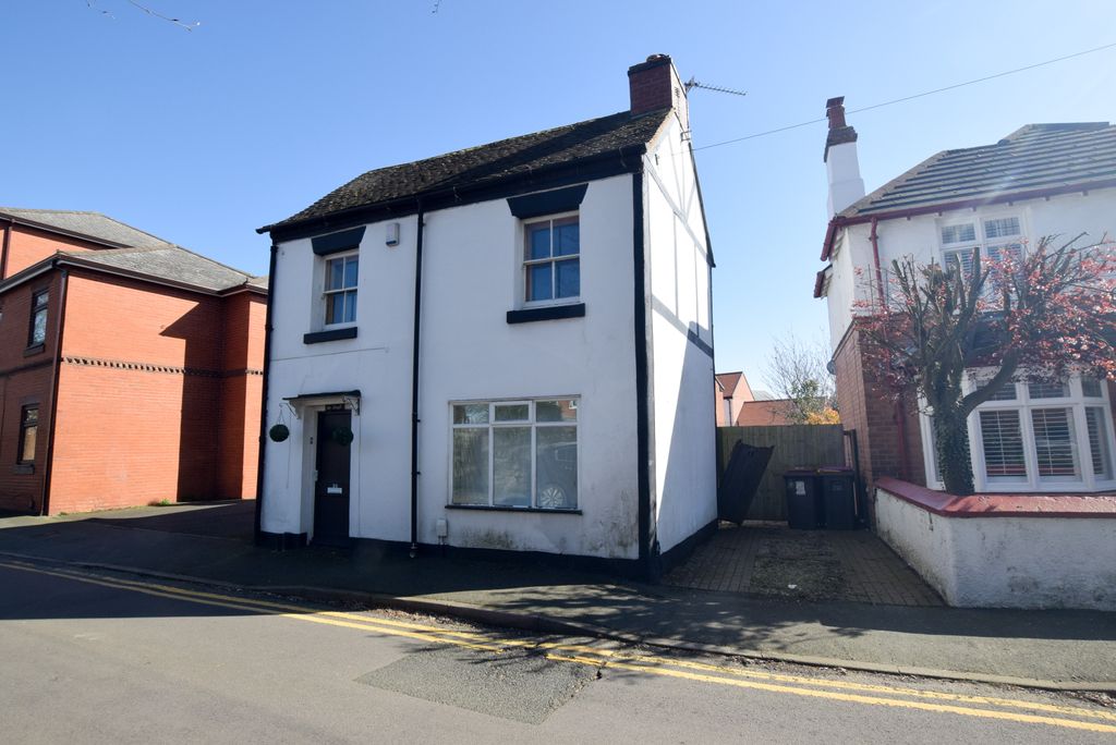 Property photo 1 of 13