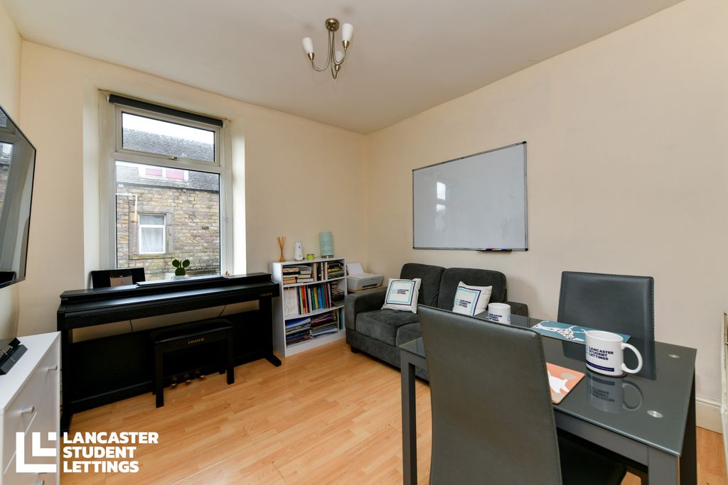 Property photo 2 of 17 Property Photo