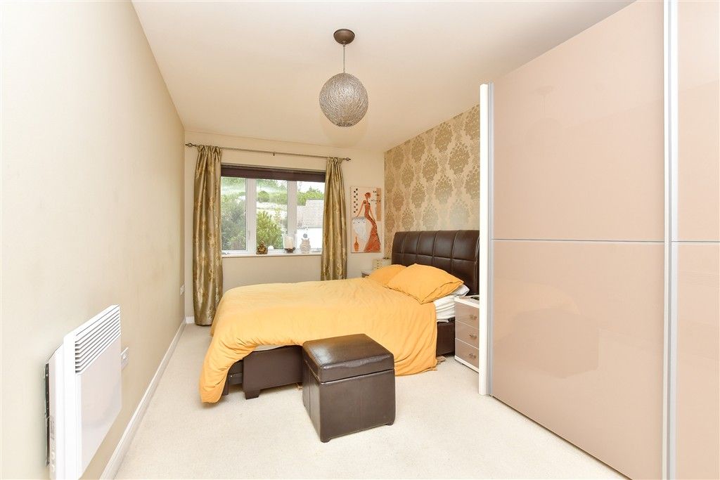 Property photo 3 of 8 Bedroom 1