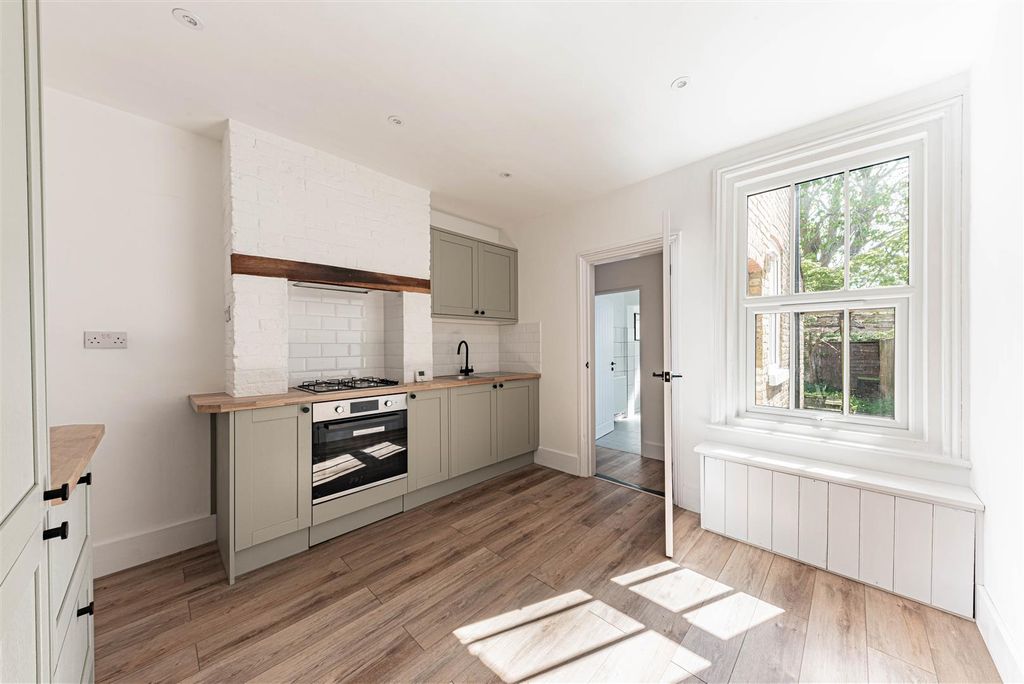 Property photo 3 of 15 L J Imaging-15.Jpg