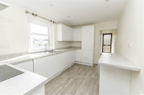 Property photo 3 of 8 3