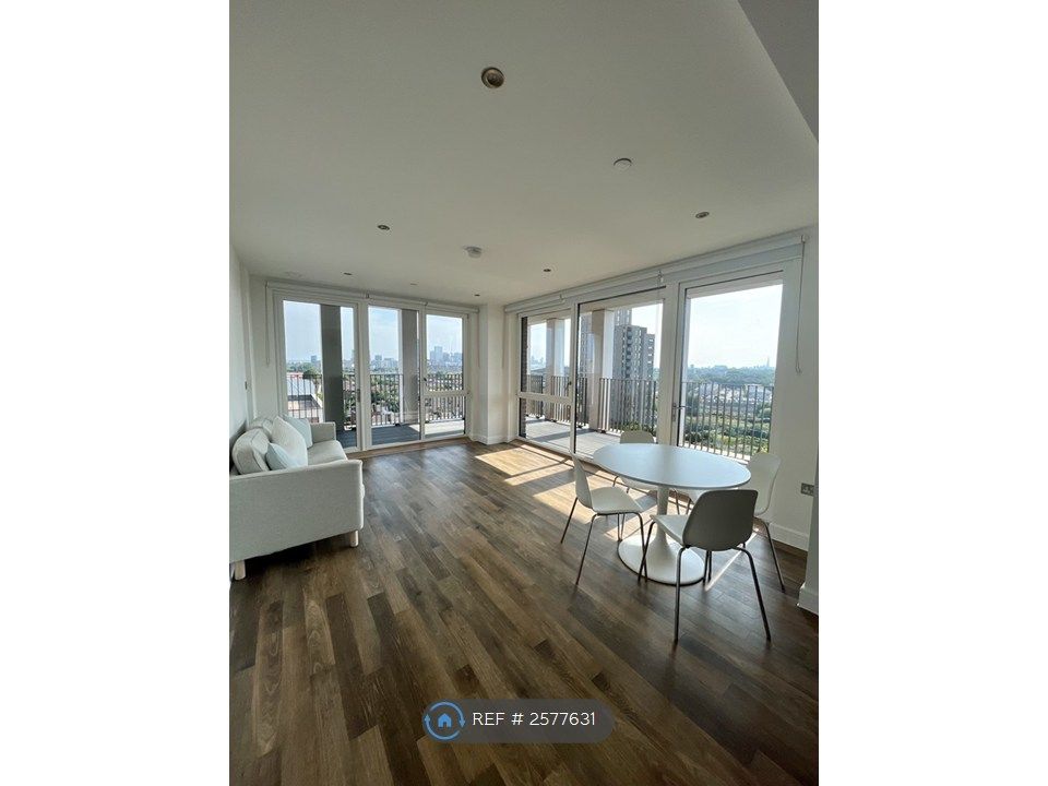 Property photo 1 of 17 Living Room