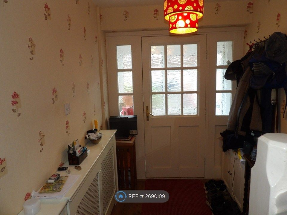 Property photo 3 of 34 Hallway