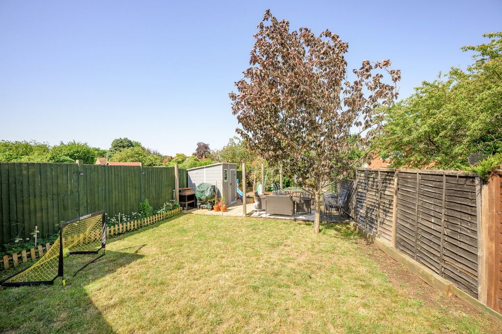 Property photo 2 of 21