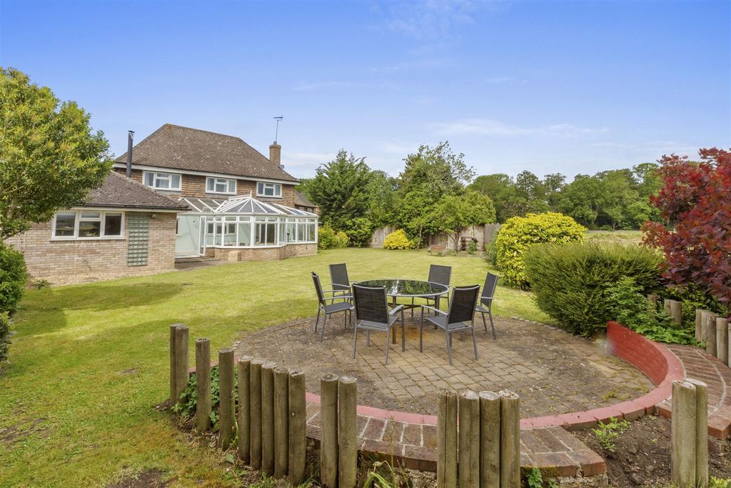 Property photo 2 of 16
