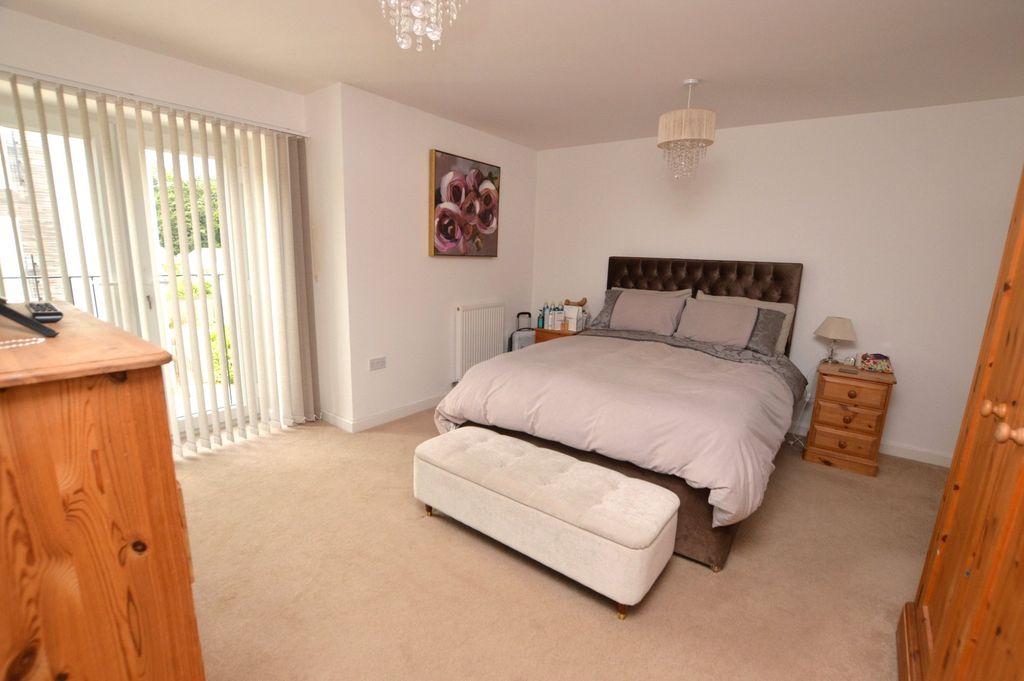Property photo 2 of 26 Picture No. 01