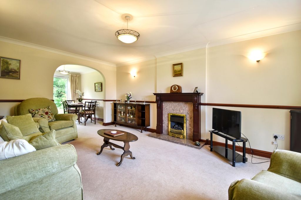 Property photo 2 of 24