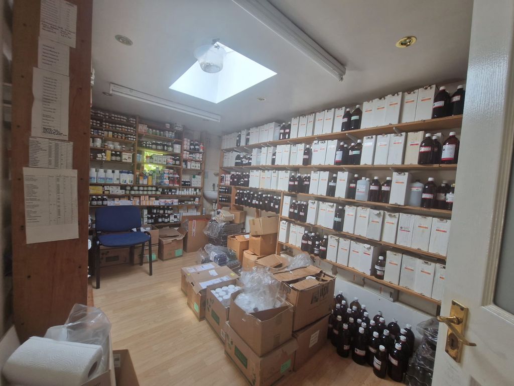 Property photo 1 of 8