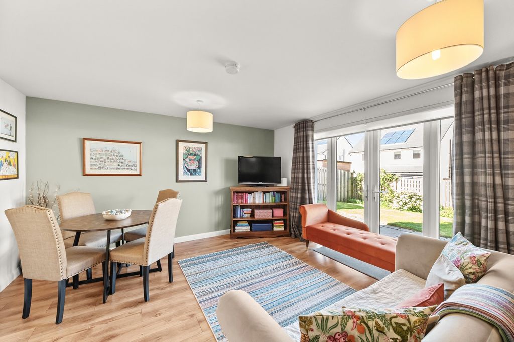 Property photo 3 of 20 5112706