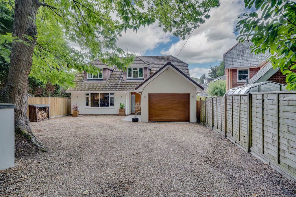 Property photo 1 of 24
