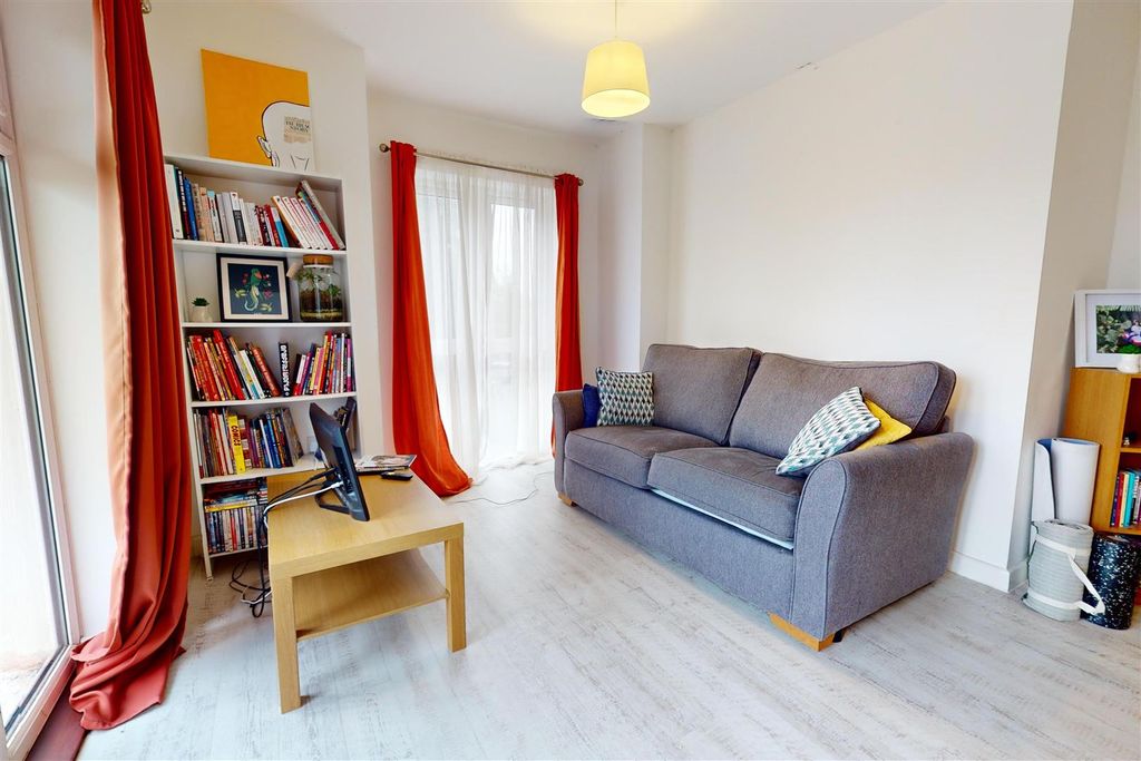 Property photo 2 of 10 1.Jpg