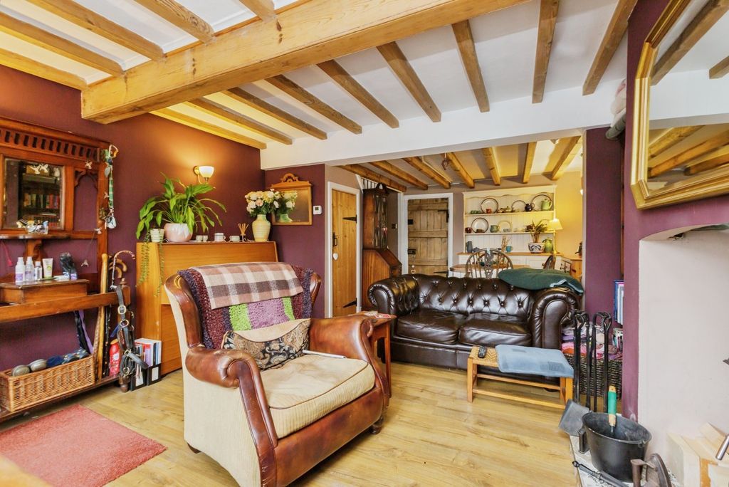 Property photo 3 of 15 Photo