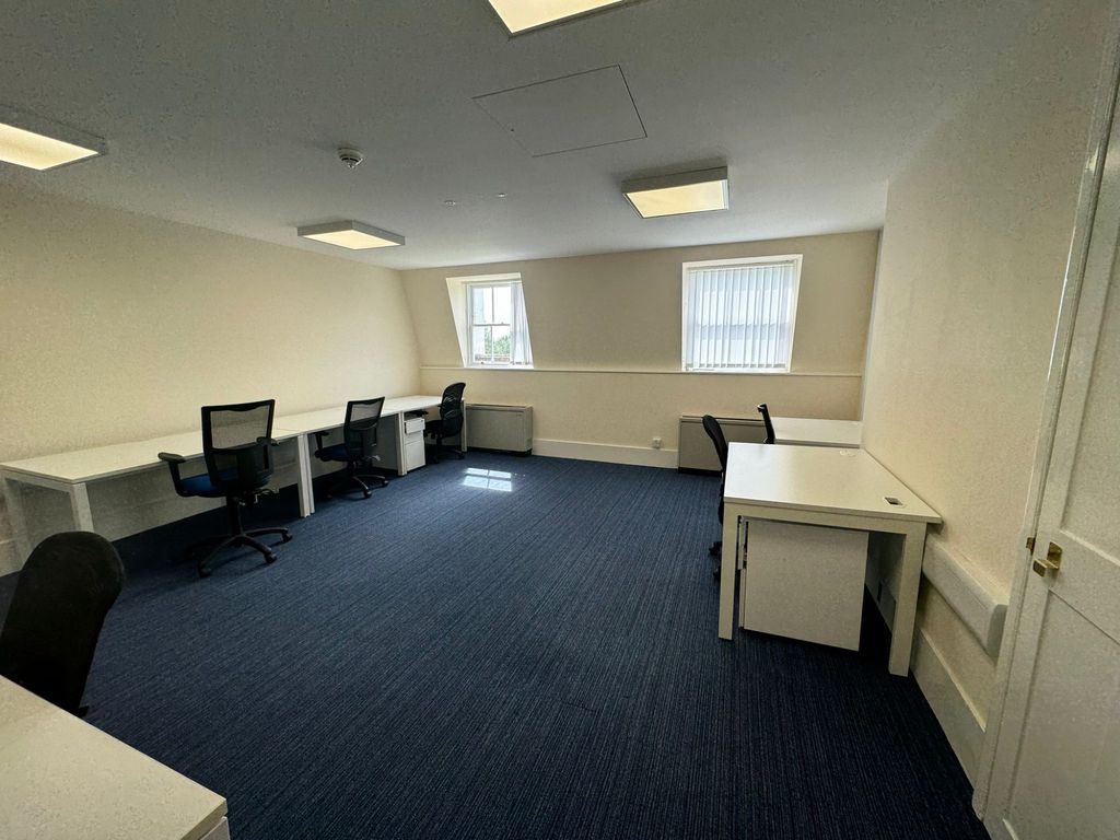 Property photo 1 of 3