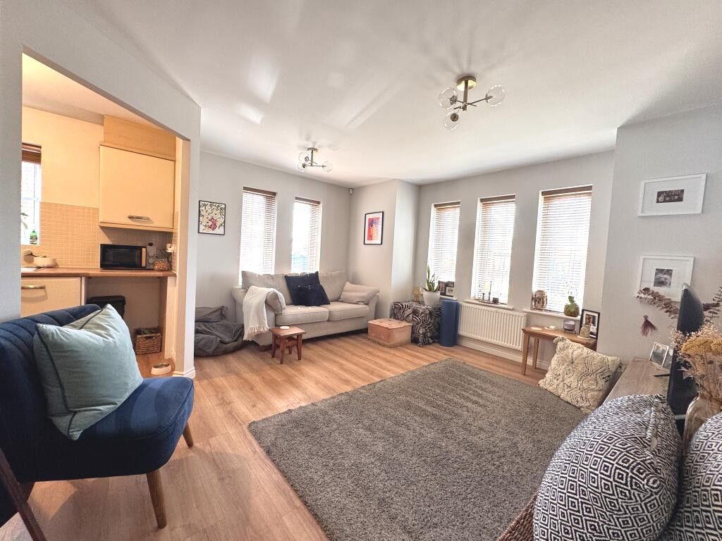 Property photo 2 of 8
