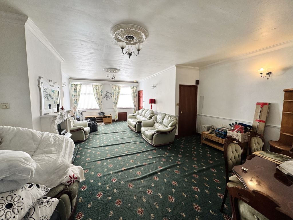 Property photo 3 of 22 Img_3175