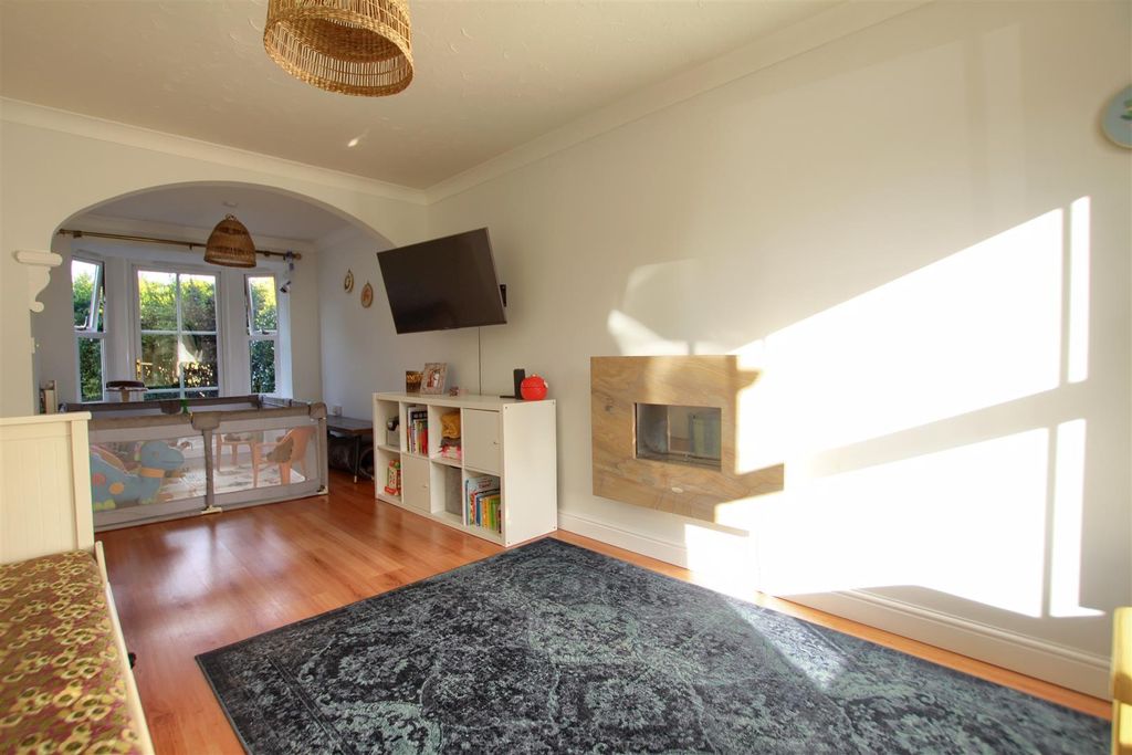 Property photo 2 of 12 Gf2.Jpg