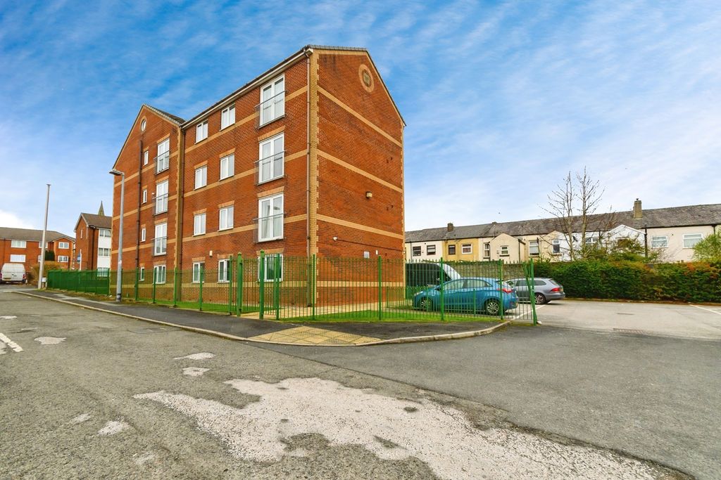 Property photo 1 of 20 Front View