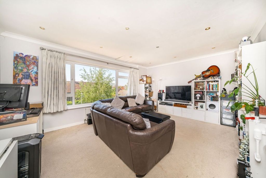 Property photo 2 of 6