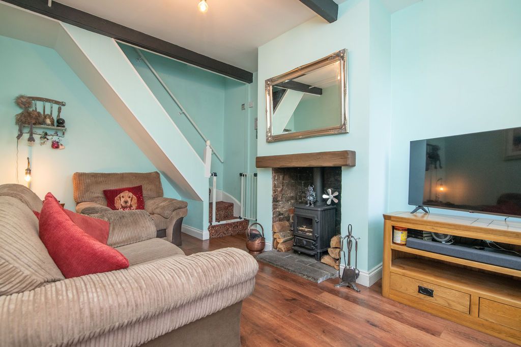 Property photo 3 of 14