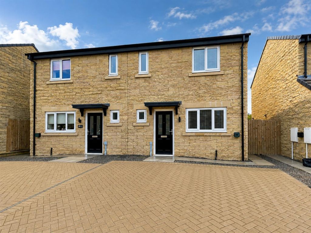 Property photo 1 of 12 772D8902-CE29-4CC9-91C3-Fef371928A0A.Png