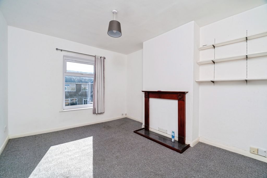 Property photo 2 of 12 Pbox-Img.Jpg
