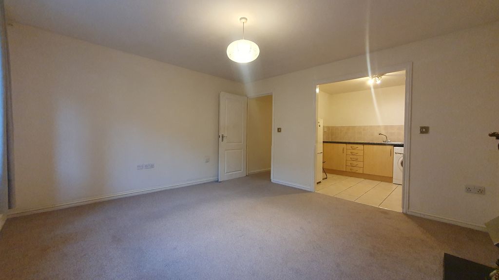 Property photo 3 of 11 Gallery