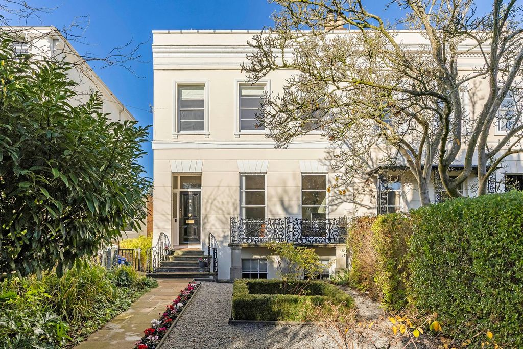 Property photo 1 of 24