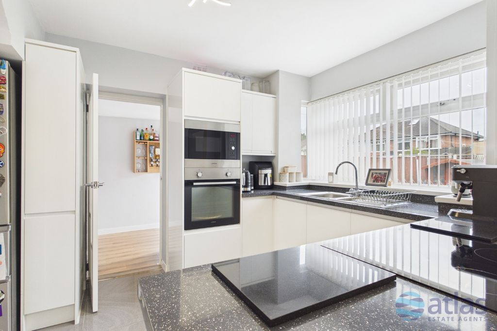 Property photo 2 of 24 Kitchen/Diner/Reception Room