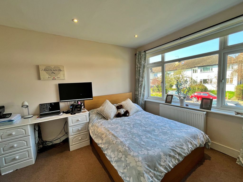 Property photo 3 of 11 Photo 3