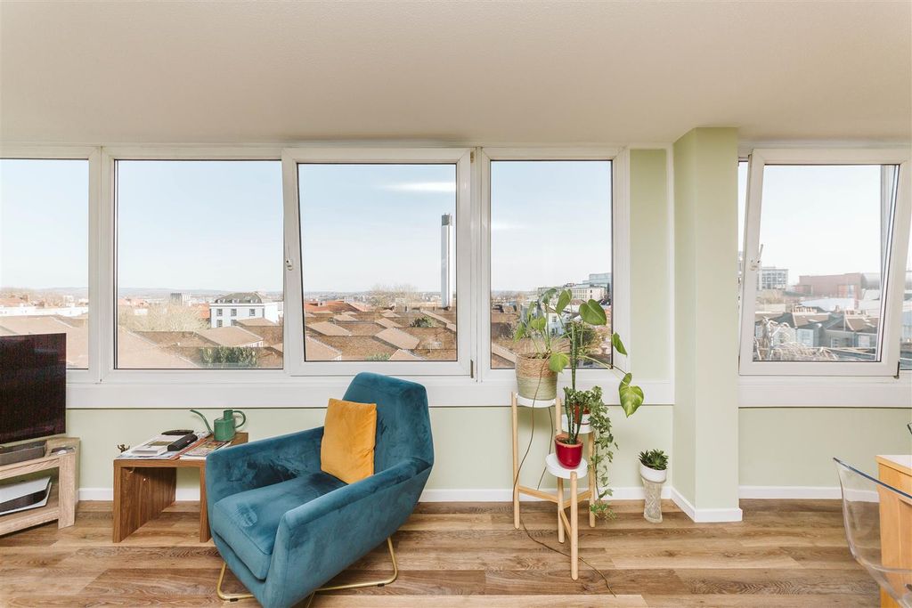 Property photo 1 of 14 Ks2B2377.Jpg