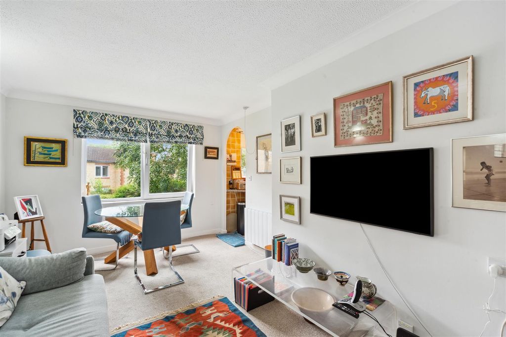 Property photo 2 of 9 Homecross House- For Sale