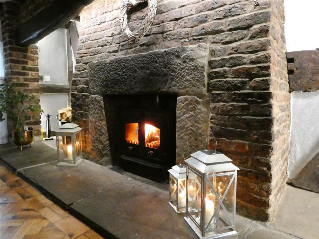 Property photo 2 of 30