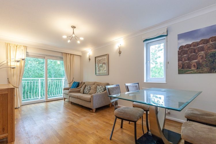 Property photo 1 of 10 262543