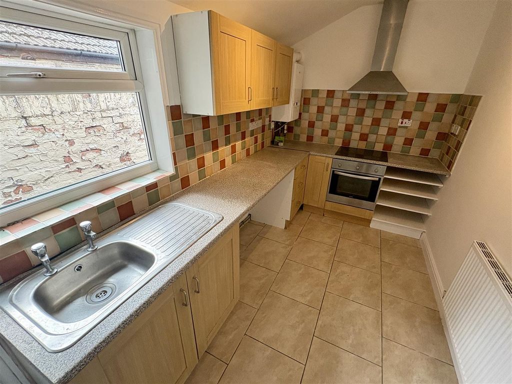 Property photo 2 of 6 2