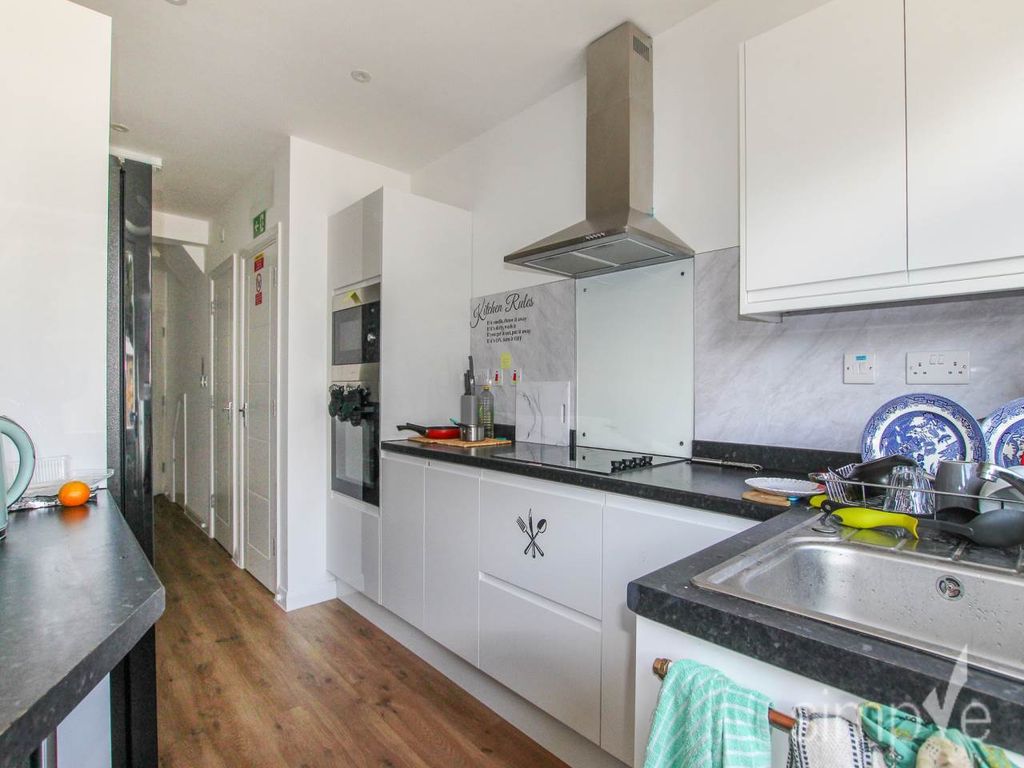 Property photo 2 of 14 Img_4814