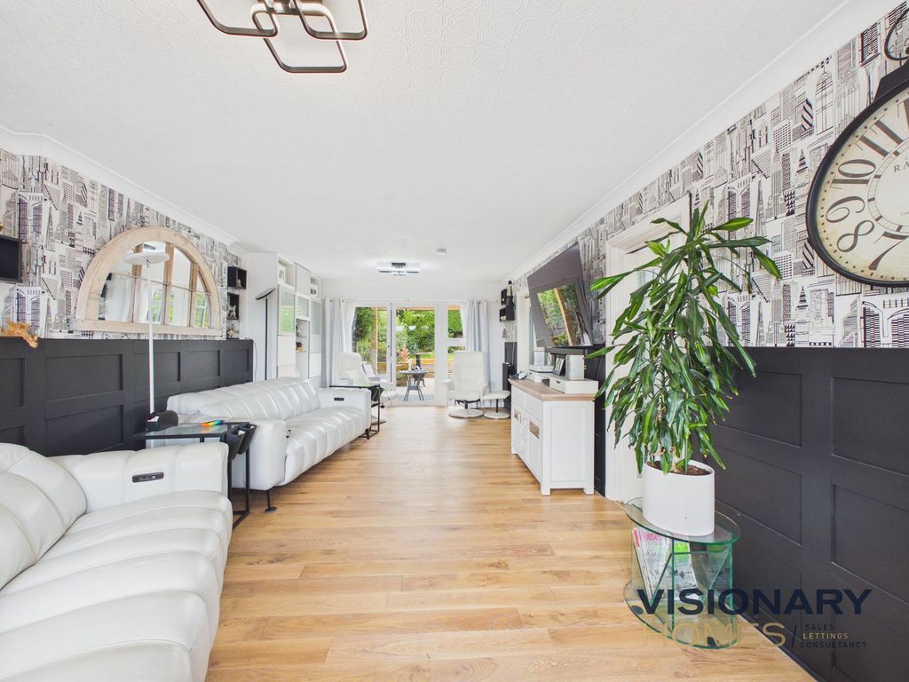 Property photo 3 of 31