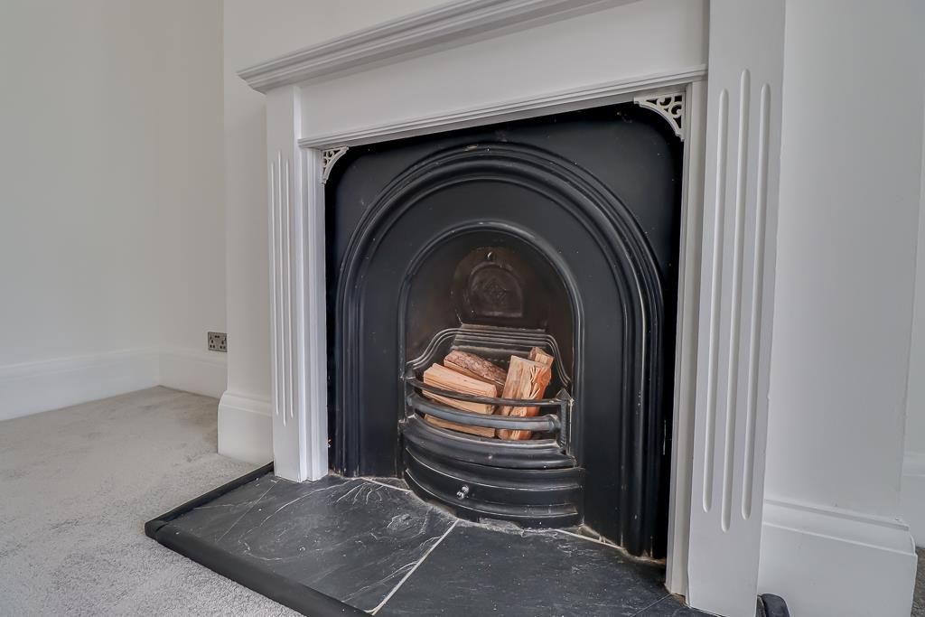 Property photo 3 of 21 Lounge