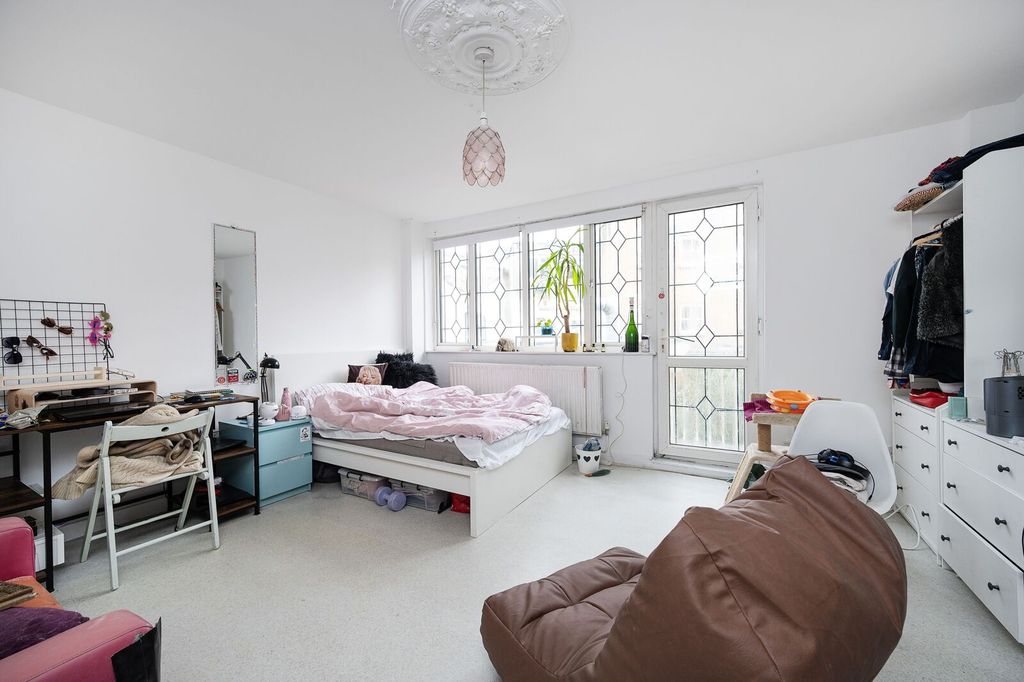 Property photo 2 of 4