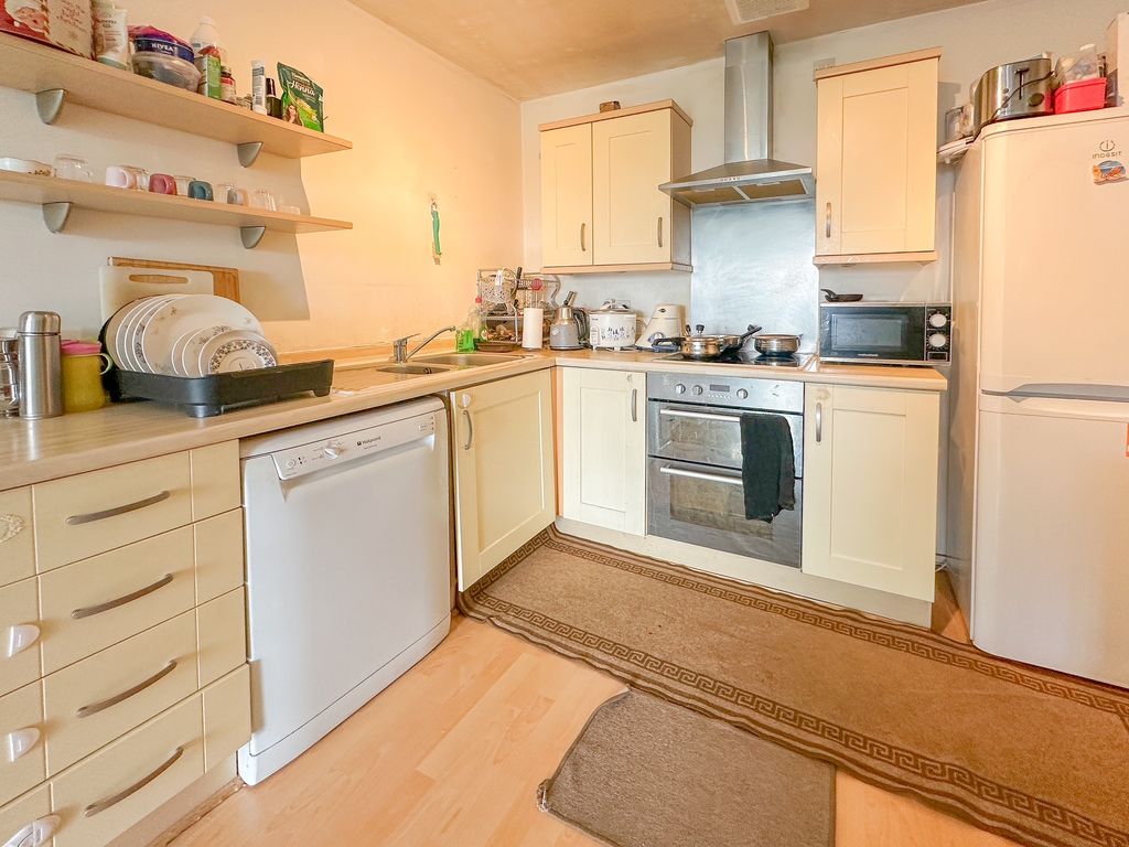 Property photo 3 of 24